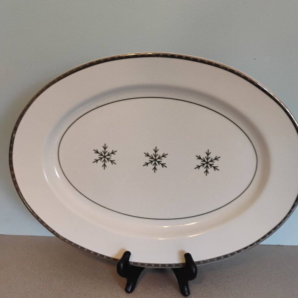 Target Gilded Noel Oval Holiday Platter 16"